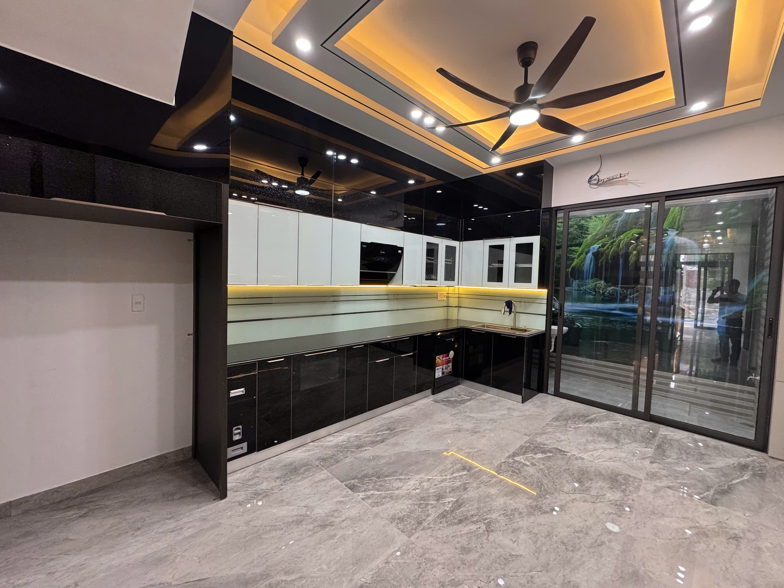 NHÀ 5 TẦNG XÂY MỚI – KHU TĐC HỒ SEN 2, LÊ CHÂN, HẢI PHÒNG