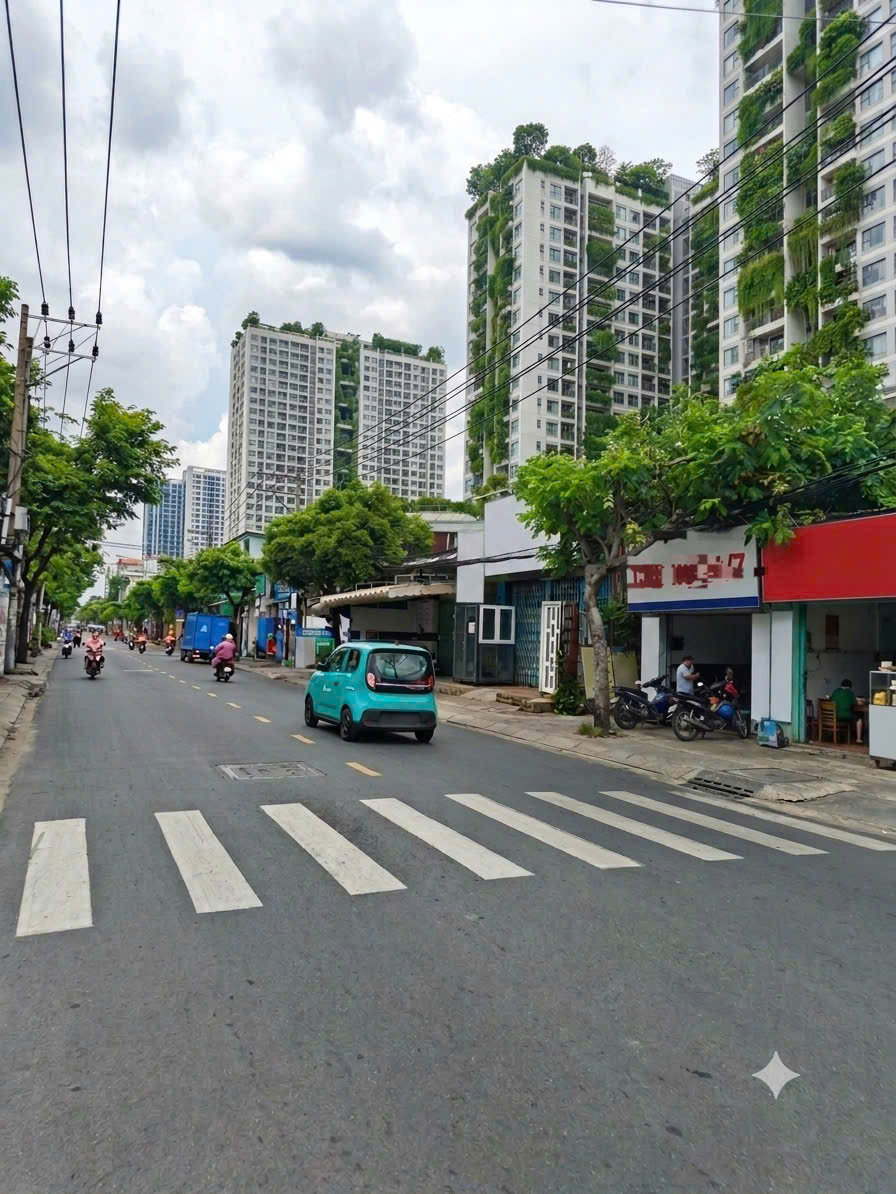 Đường 8m Xe Tải Thông  Sát Mặt Tiền Thoại Ngọc Hầu  - Gần 80m2 - 4 Tầng- 9.3 Tỷ Thương Lượng