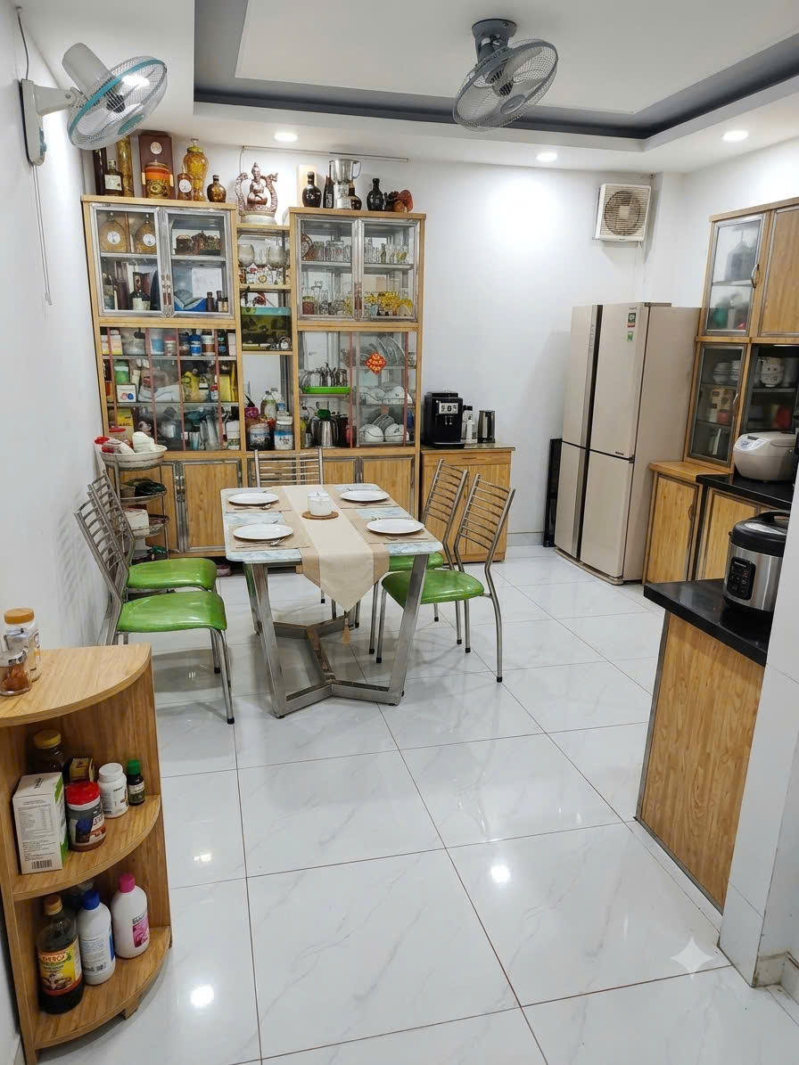 Đường 8m Xe Tải Thông  Sát Mặt Tiền Thoại Ngọc Hầu  - Gần 80m2 - 4 Tầng- 9.3 Tỷ Thương Lượng