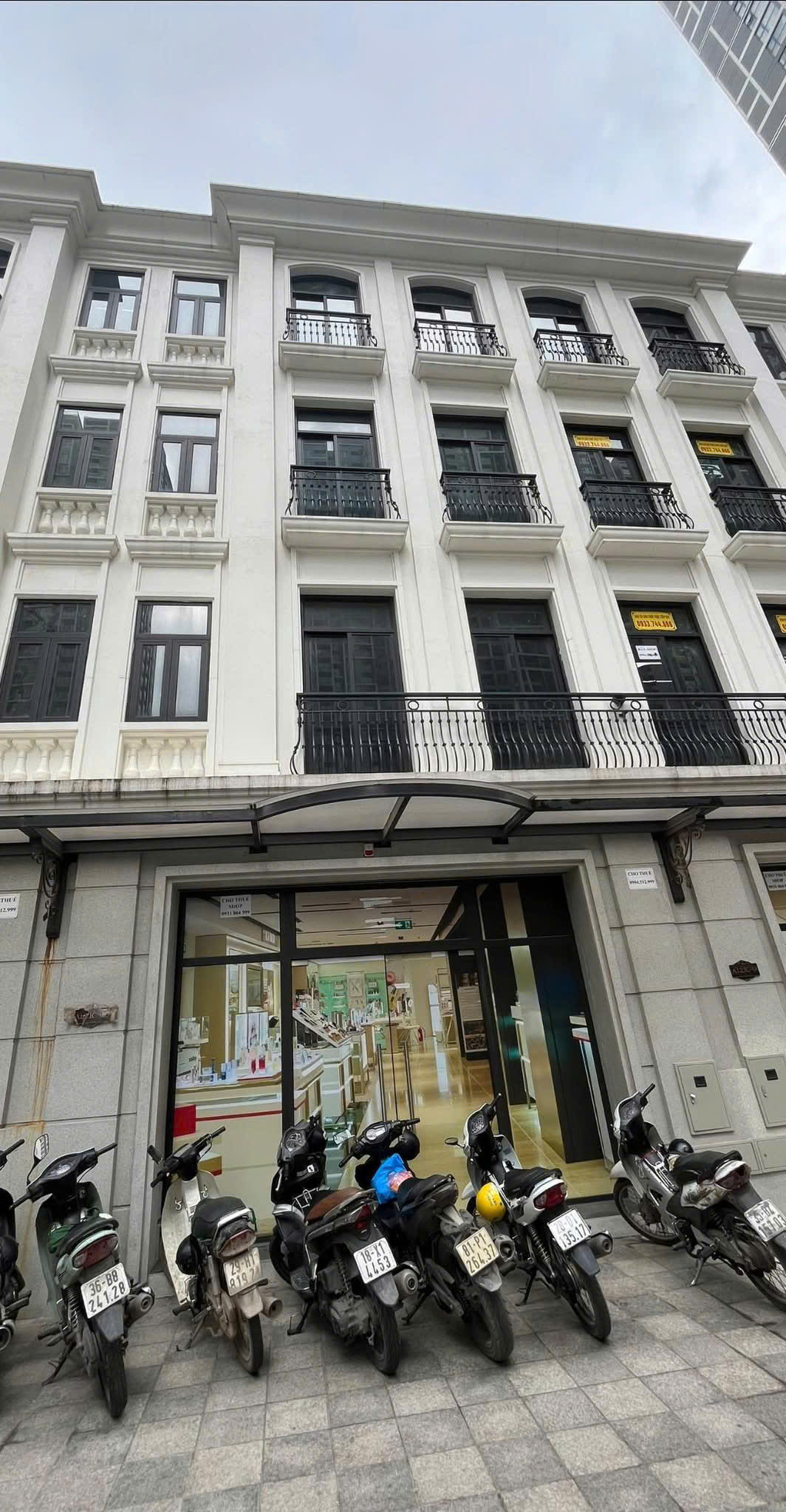 Chính chủ cho thuê shop chân đế TMDV Vinhomes Smart City Vị trí đẹp, nằm giữa Tonkin – Masteri West Heights – The Canopy