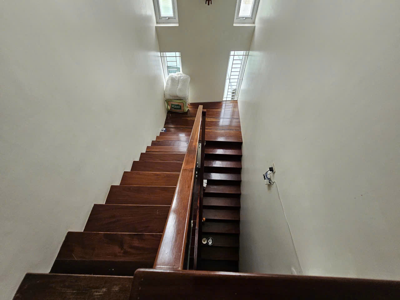 BÁN BIỆT THỰ SÂN VƯỜN 3 TẦNG – TP. NHA TRANG

 - Diện tích đất 287m² , ngang 13m
 -  Giá chỉ 22 tỷ ( tl )

 -  Ngọc Bích Land – 0905 724 084-3