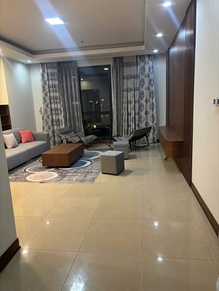 ⭐️CHO THUÊ CĂN HỘ R1Cho thuê căn hộ R1 Royal City - 150m2 |3PN|, nội thất mới làm lại; 0913853686