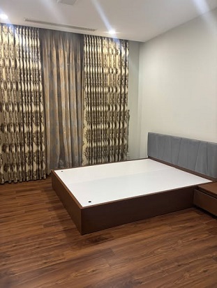 ⭐️CHO THUÊ CĂN HỘ R1Cho thuê căn hộ R1 Royal City - 150m2 |3PN|, nội thất mới làm lại; 0913853686