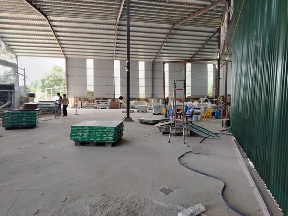 CHO THUÊ KHO XƯỞNG 1000m² Tại VIỆT HÙNG - ĐÔNG ANH, Giá Tốt, Xe Container Tận Nơi