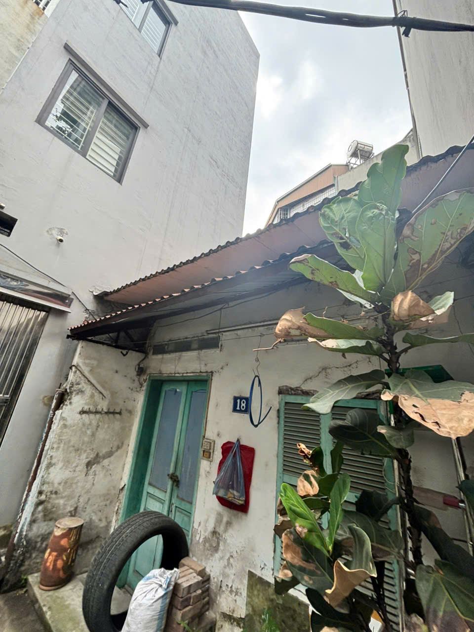 Bán đất Hoa Lâm- 39m - gần oto - không quy hoạch- hơn 5 tỷ(TL)