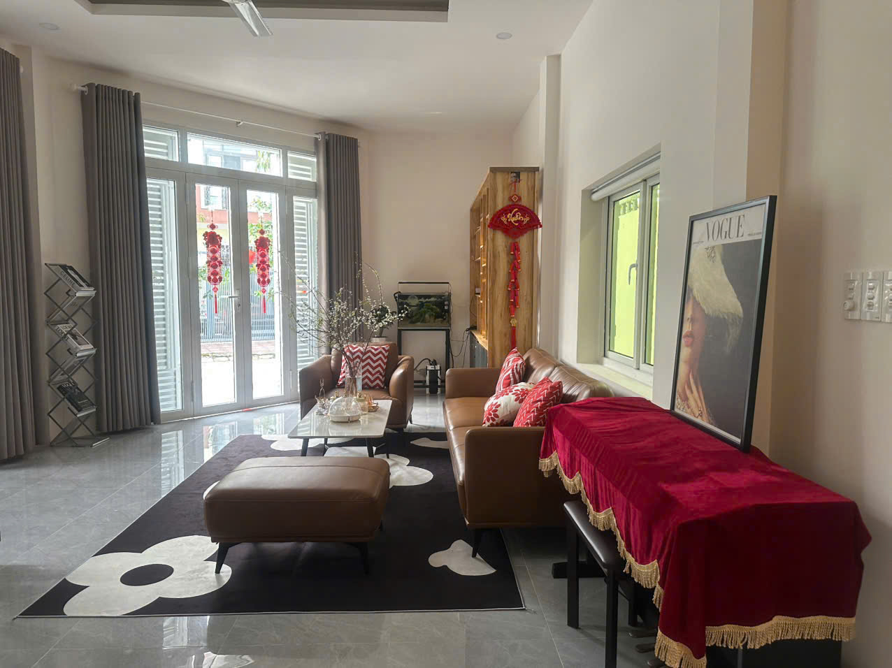 BÁN NHÀ CĂN GÓC MẶT TIỀN ĐƯỜNG RỘNG 13M – KHU ĐÔ THỊ VĨNH ĐIỀM TRUNG - Diện tích đất: 88,9m² 
 -  Giá: 9 tỷ 990 triệu -  Liên hệ: 0905.724.084 - Ngọc Bích