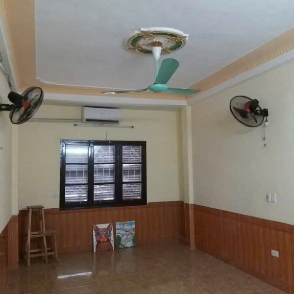 Chính chủ cần cho thuê nhà 3,5 tầng tại ngõ 207 Bùi Xương Trạch, Thanh Xuân,Hà Nội