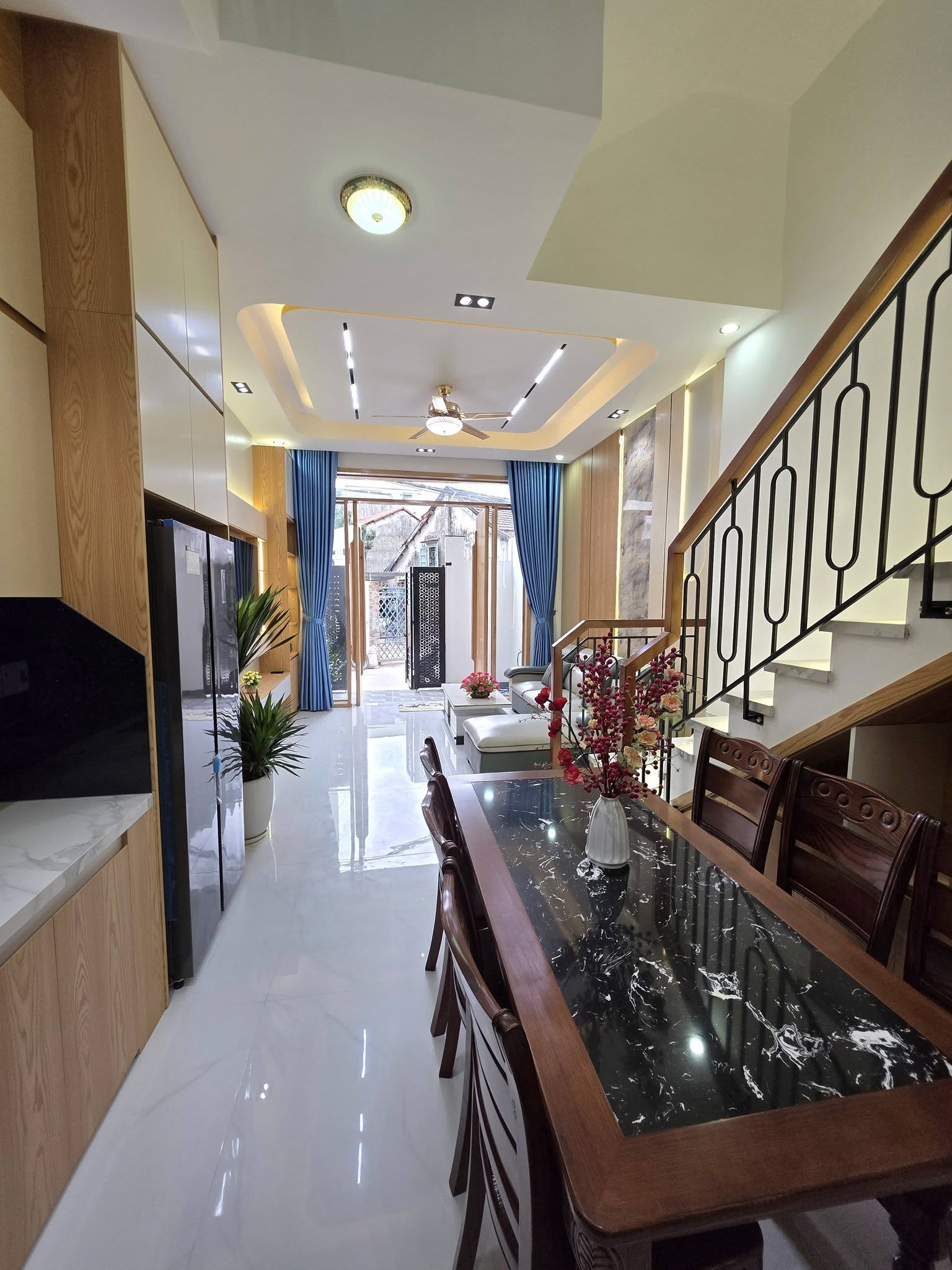 🔴💥Bán nhà 3 tầng 3 mê Ô TÔ vào tận nhà Tôn Đức Thắng - FULL nội thất mới keng