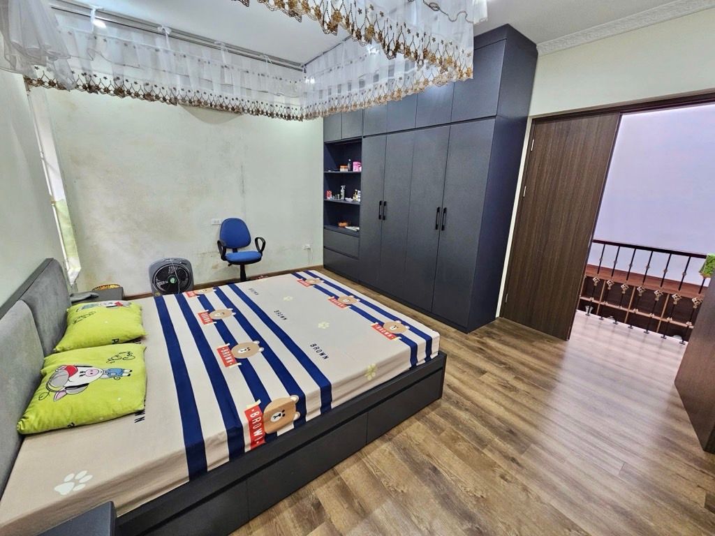 Bán nhà Lâm Hạ Long Biên 10 tỷ 50m ô tô đỗ cửa,sổ đỏ-4
