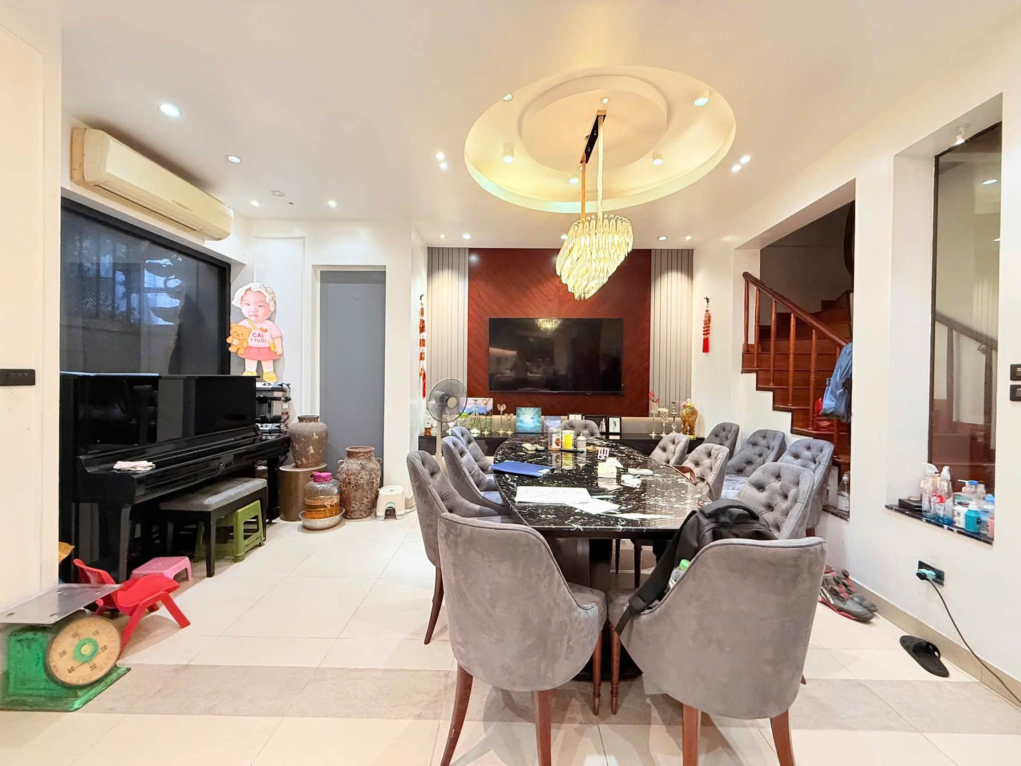 (Chính chủ) bán nhà phố Tôn Thất Thiệp, 4 tầng, mặt tiền 6.3m, 88m2, 32.5 tỉ, kinh doanh đỉnh