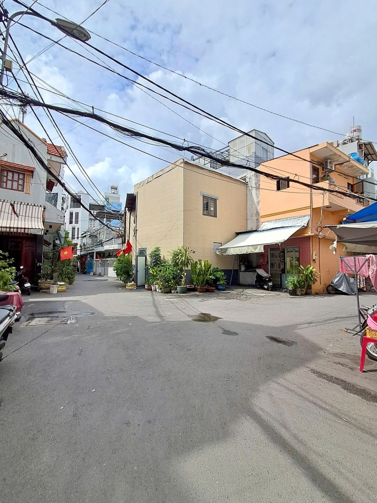 💥🏡QUẬN 6, SÁT MẶT TIỀN BÀ HOM, HẼM Ô TÔ, 64M2, 2 TẦNG, 3PN, NGANG HƠN 4M, NHỈNH 5 TỶ