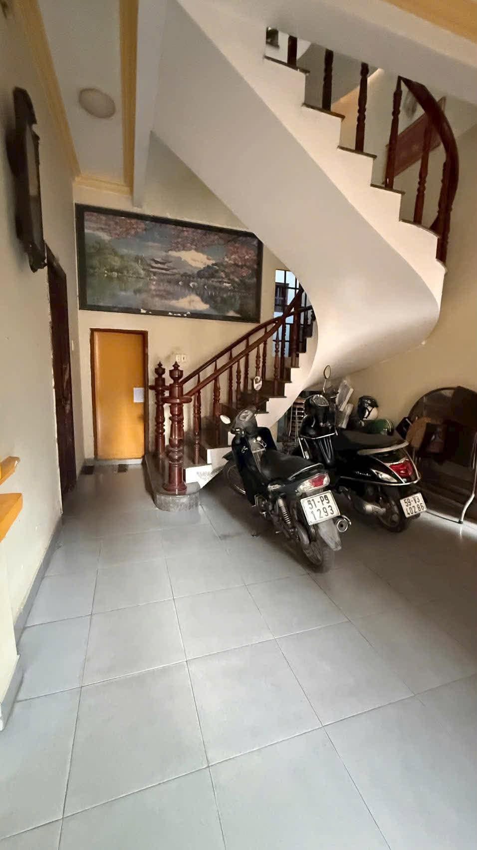 NHÀ MẶT TIỀN HẺM XE HƠI NÉ NHAU- NGUYỄN VĂN LƯỢNG P16 GV - NGANG LỚN 12MX11M - 3 TẦNG - GIÁ  14,8 TỶ