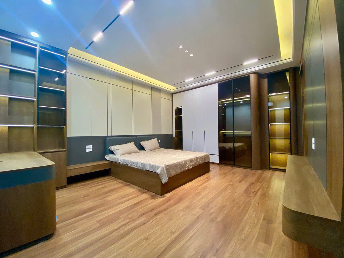 HIếm! Nhà Việt Hưng 45M,Mt 6M,thang máy,ô tô cạnh nhà,nội thất derco đẹp.Nhỉnh 11 tỷ-3