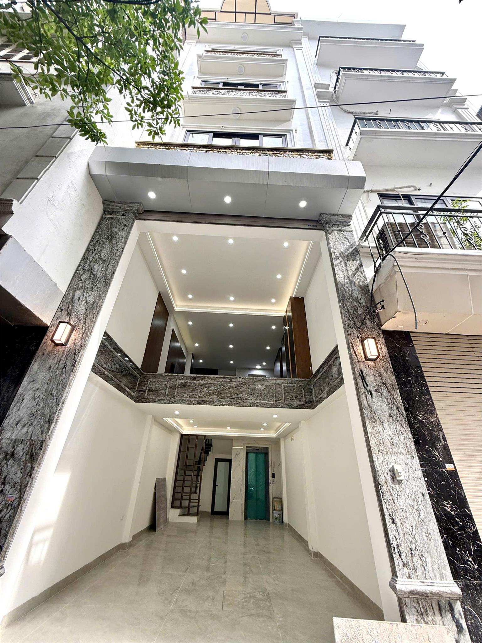 BÁN NHÀ 6 TẦNG – Ô TÔ VÀO NHÀ – HOÀNG MAI - Địa chỉ: Số 3, ngõ 299/56/58 Hoàng Mai