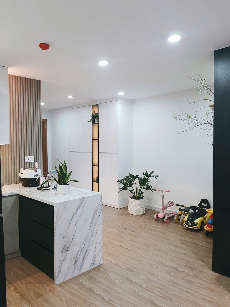 CHO THUÊ CĂN HỘ 2 PHÒNG NGỦ THE GARDEN HILLS – 99 TRẦN BÌNH, NAM TỪ LIÊM