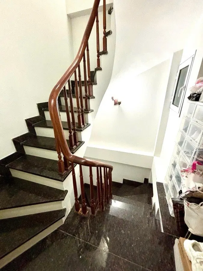 LinhHK Bán CHDV lô góc cạnh Hoàn Kiếm Dòng tiền 80 triệu/tháng