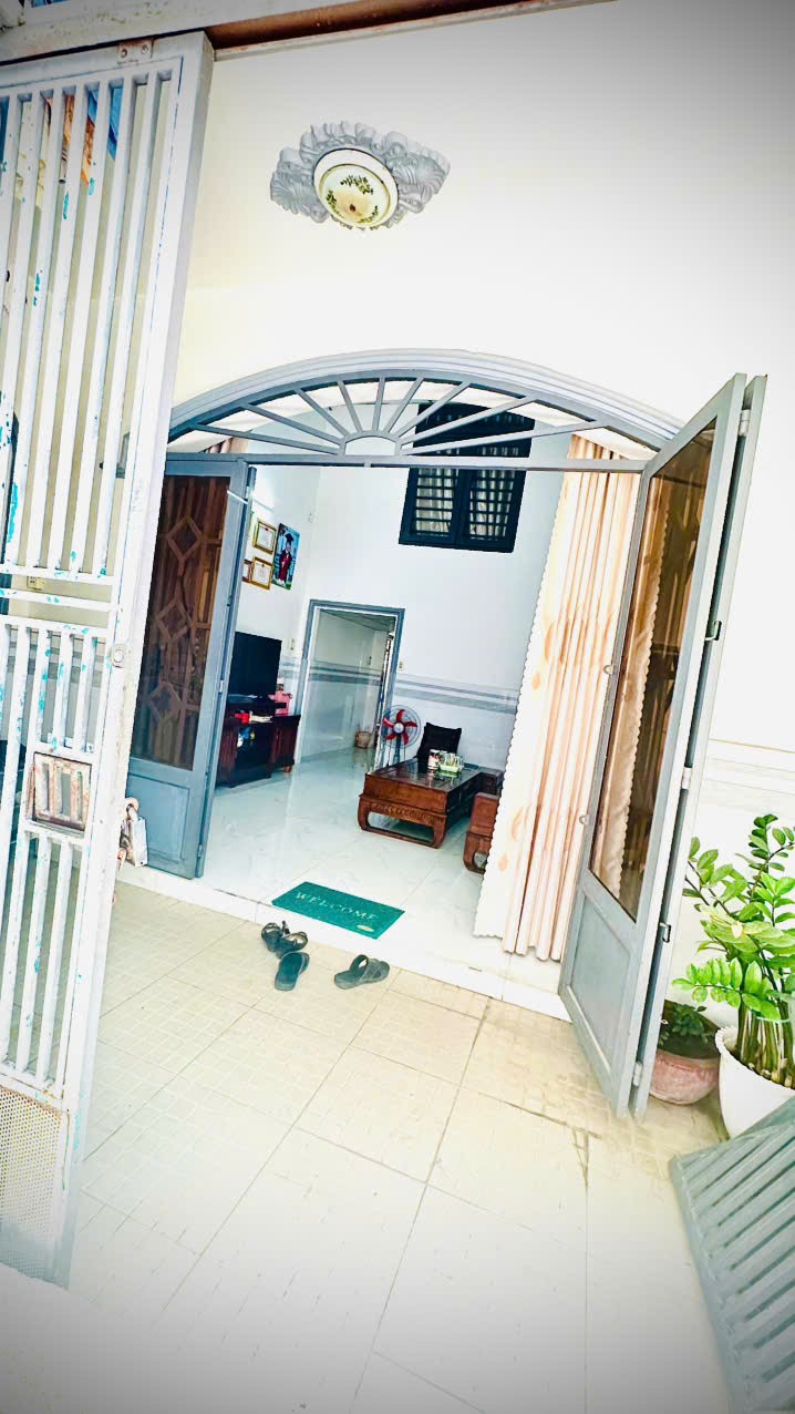 NHÀ ĐẸP- GIÁ TỐT CHÍNH CHỦ BÁN NHANH CĂN NHÀ  P.Đông Hưng Thuận TPHCM