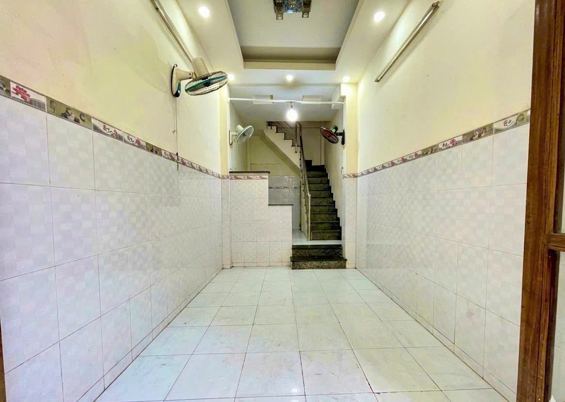 Bán Nhà Sát chợ Tân Bình, Đường Phú Hòa, P8, Tân Bình, TP HCM.-4