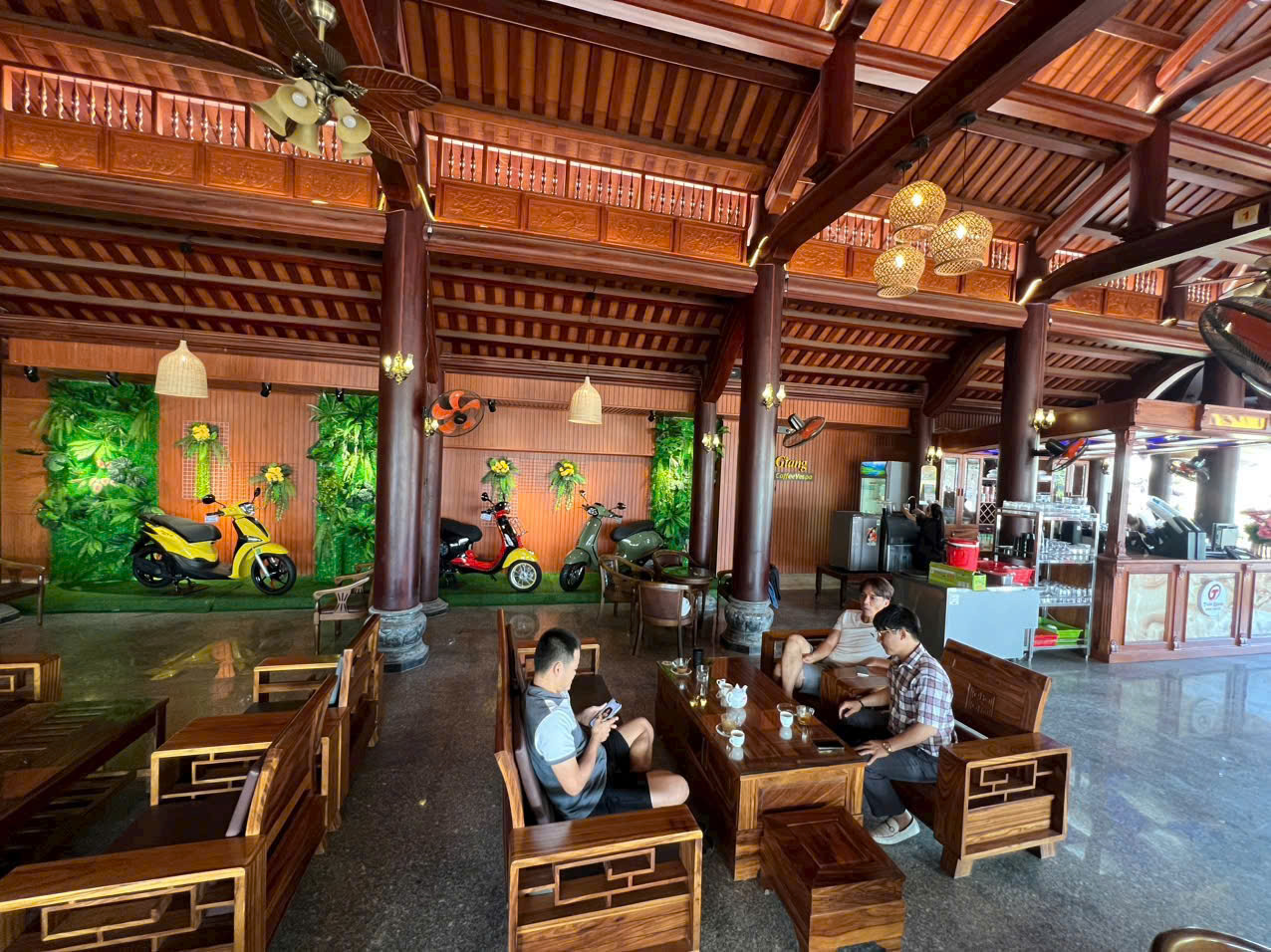 BÁN NHÀ BIỆT THỰ DÁT VÀNG KÈM QUÁN CAFE 2 MẶT TIỀN - ĐẠI HẠ GIÁ -TẠI PHƯỜNG BÌNH PHƯỚC, THÀNH PHỐ ĐỒNG NAI-3