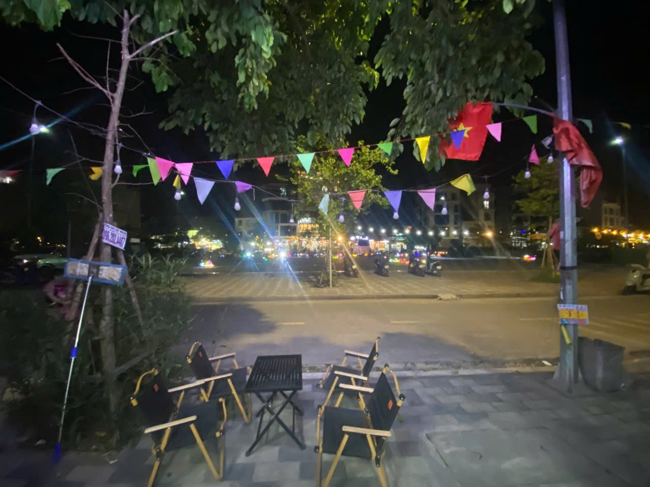 SANG NHƯỢNG QUÁN ĂN VẶT - KEM - TRÀ SỮA NGAY GẦN VIN ĐAN PHƯỢNG-4