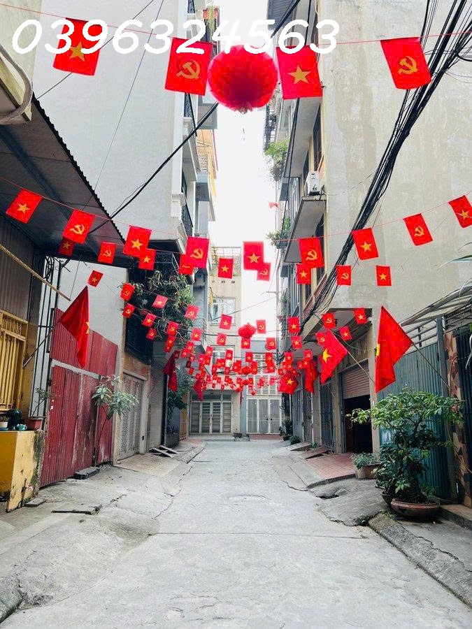 BÁN NHÀ KHƯƠNG TRUNG THANH XUÂN PHÂN LÔ BỘ CÔNG AN VIEW HỒ ĐẦM HỒNG THANG MÁY 7 NGỦ 50M2 6 TẦNG 17.9 TỶ