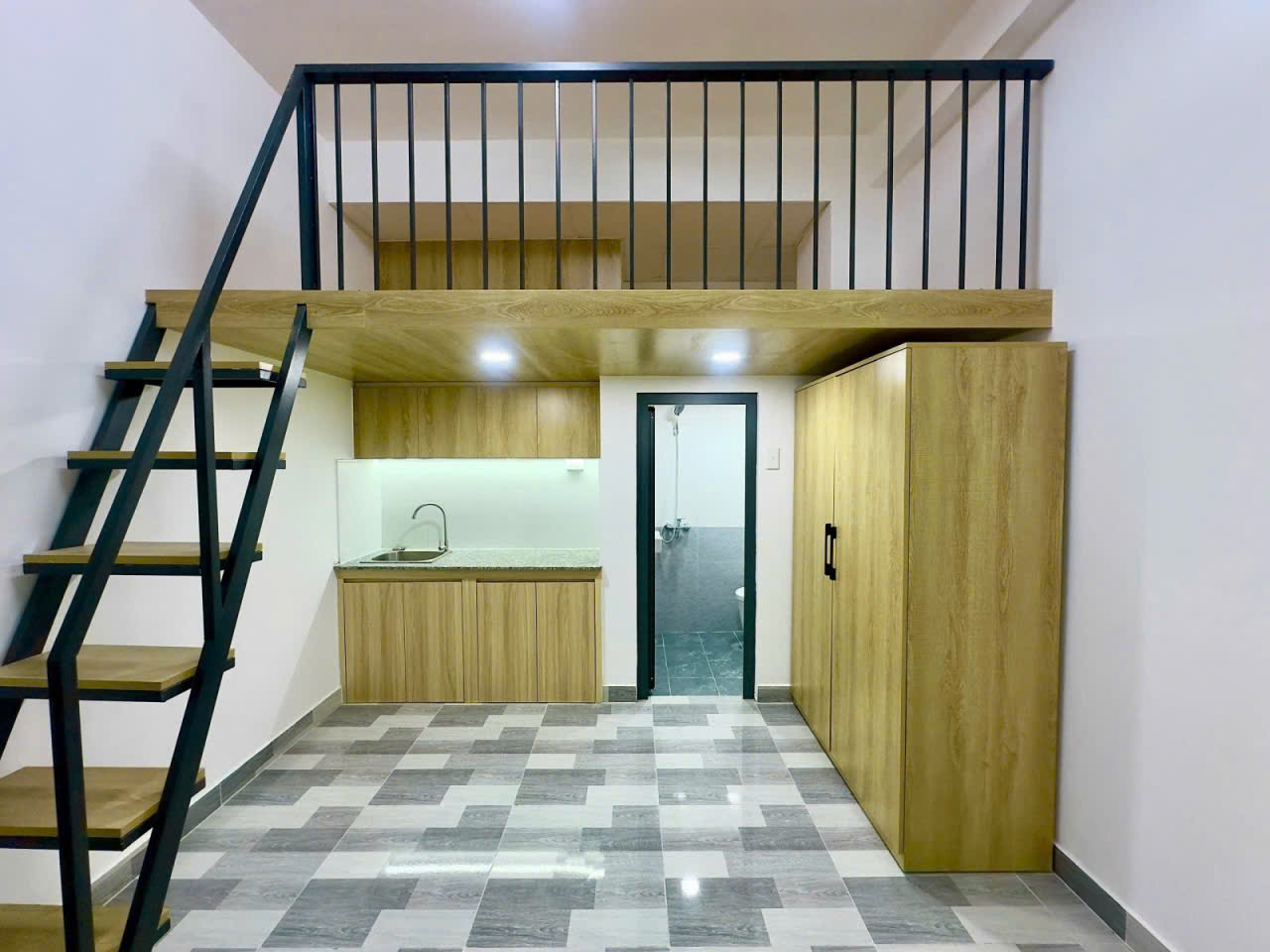 CHDV Đường 8m thông Tân Phú dòng tiền 100 tr/th 150m2, 5 Tầng thang máy Nhỉnh 17 tỷ-3