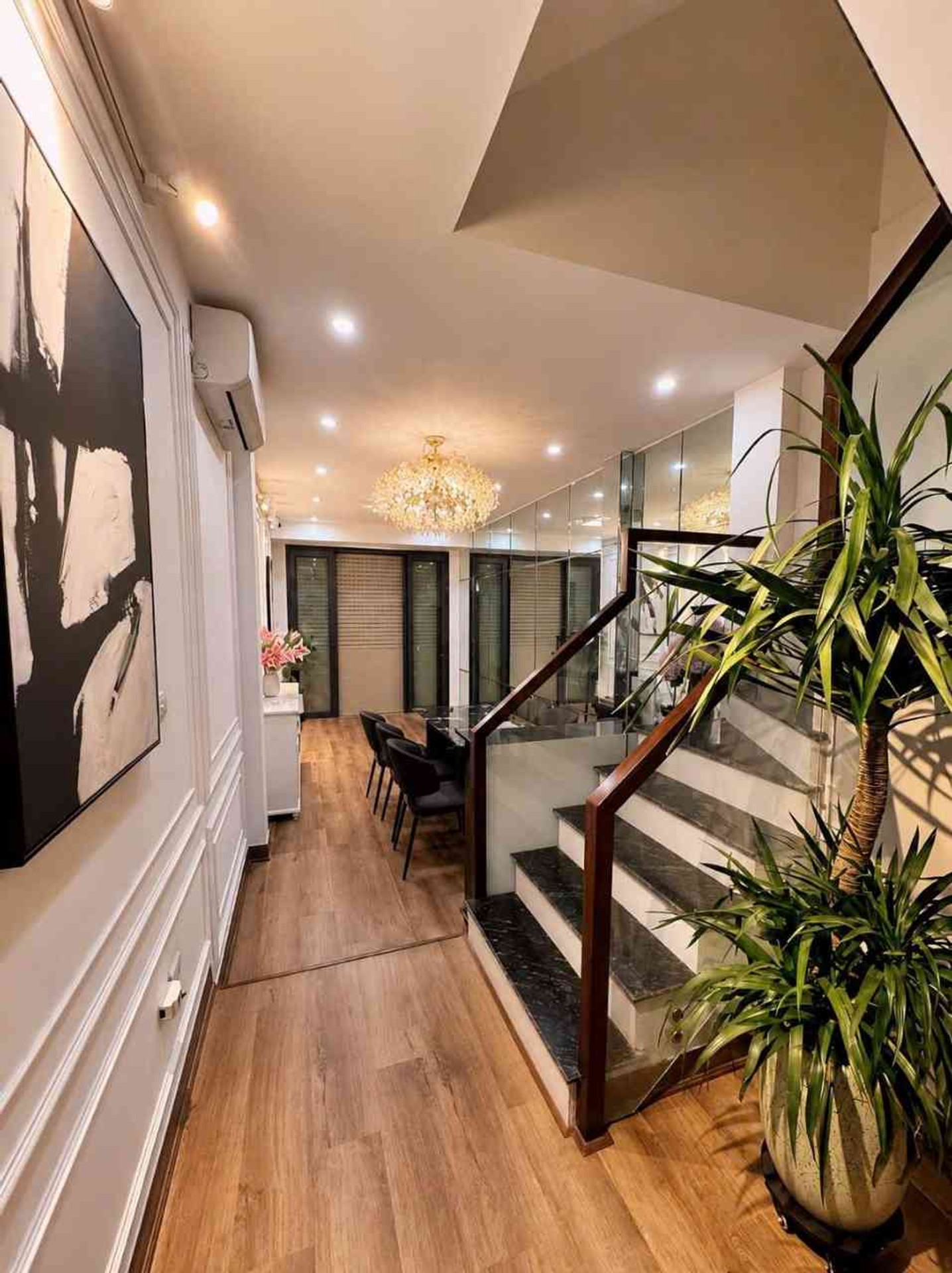 Về quê bán nhà Thạch Bàn 11.6 tỷ 50m ngõ thông sổ đỏ Long Biên-3