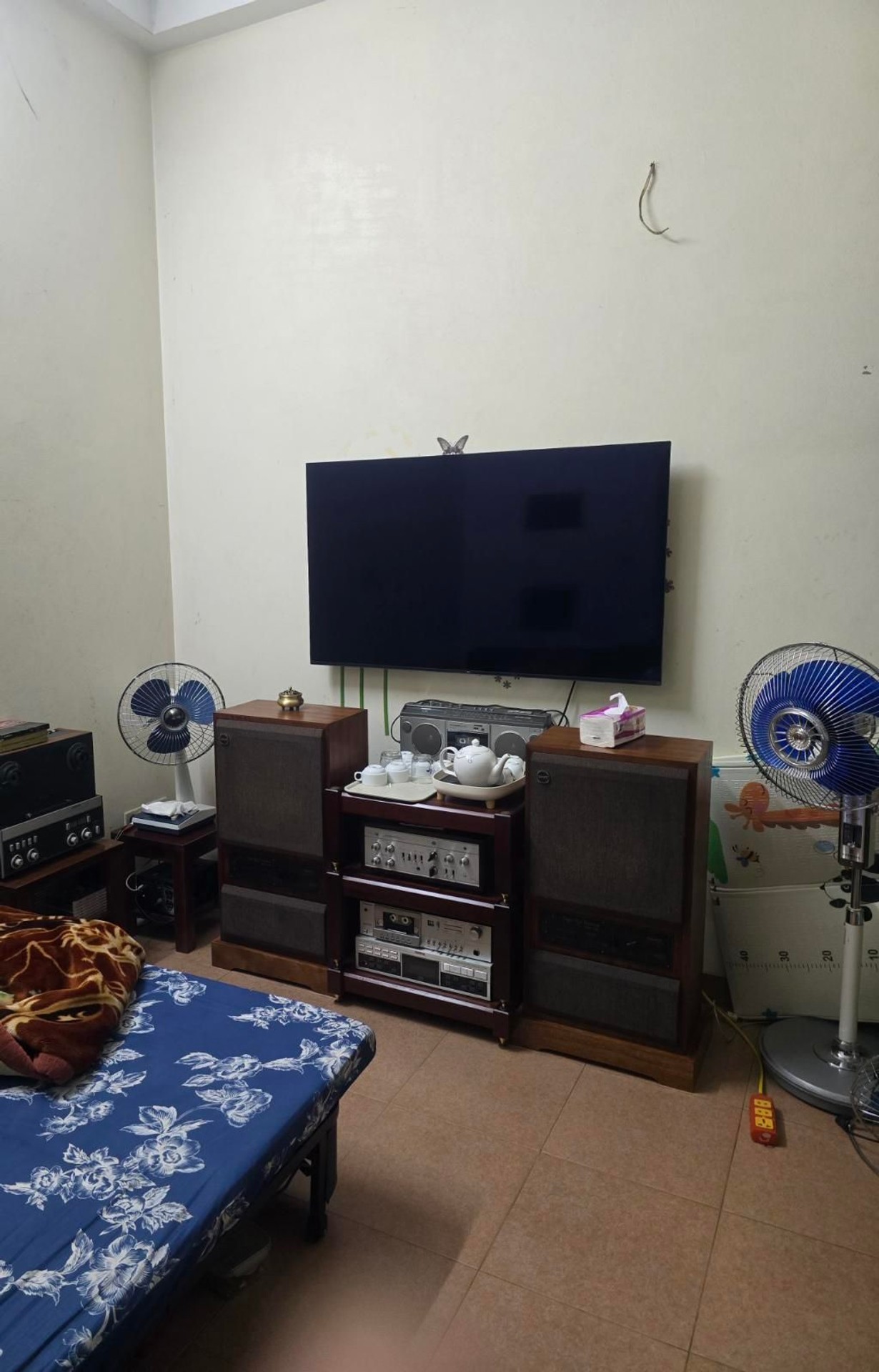 Nhà mới Lâm Hạ 12 tỷ 60m ô tô đỗ cửa,sổ đỏ Long Biên