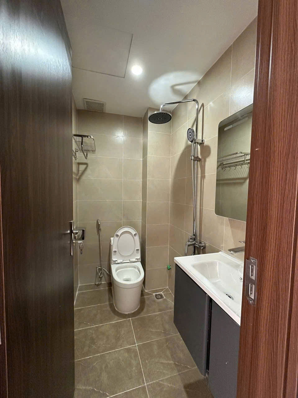 BÁN NHÀ Lạc Long Quân - Tây Hồ - DT: 58m2 - 5 tầng - mt: 3.6m - giá: 14.xx tỷ-4