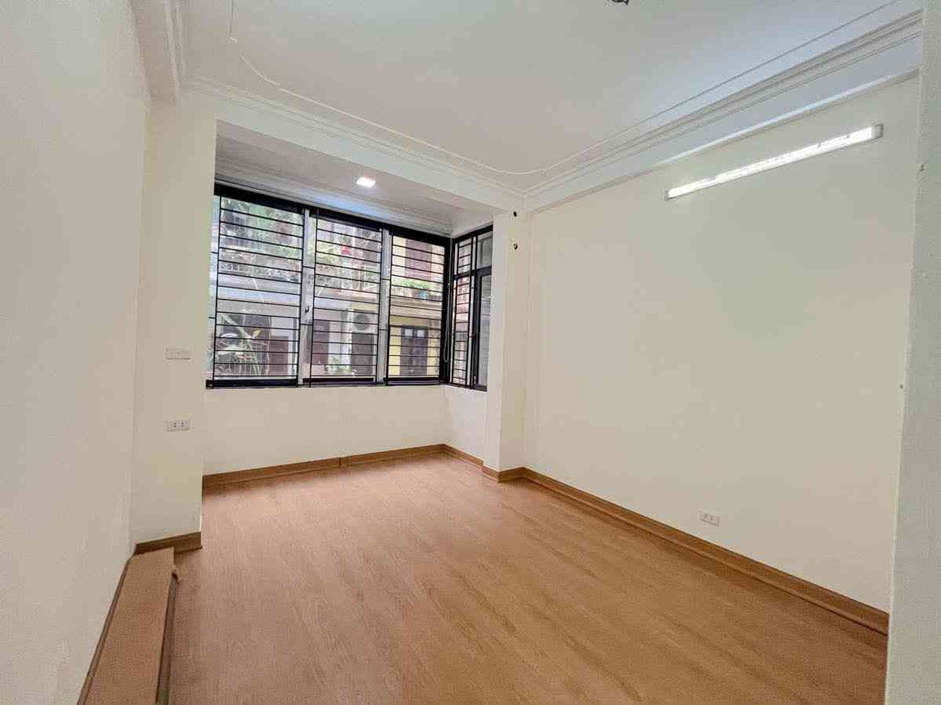 Phố Lâm Hạ Long Biên 10 tỷ 60m ô tô phân lô đỗ cửa,sổ đỏ vuông-4