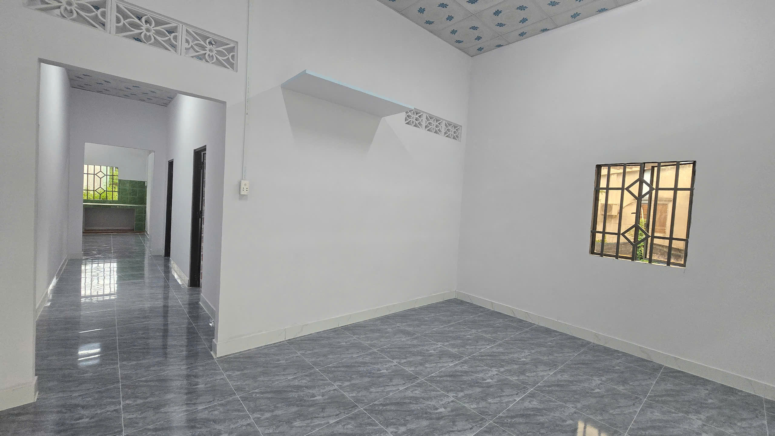 BÁN GẤP NHÀ GIÁ RẺ – CHỦ CẦN TIỀN ĐI MỸ.