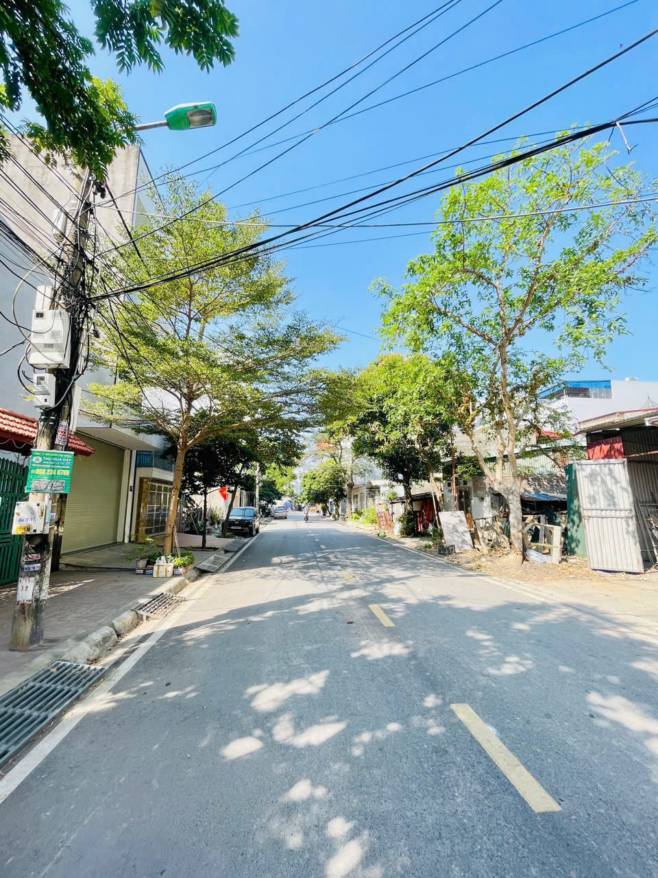 Độc quyền mặt đường Đào Nhuận - Ngay cạnh Hoàng Huy Mall.