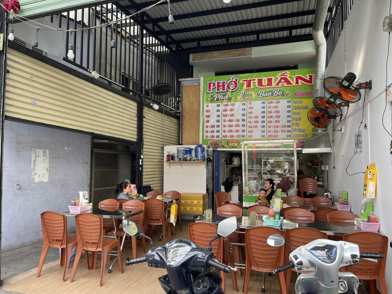 Tân Phú ! CHỐT NHANH ! SANG RẺ QUÁN PHỞ CHỈ 49tr , sân rộng 8m ( 10 bàn ) , Lề đường 4m, Tel : 0931782983 ( Chính chủ )-4