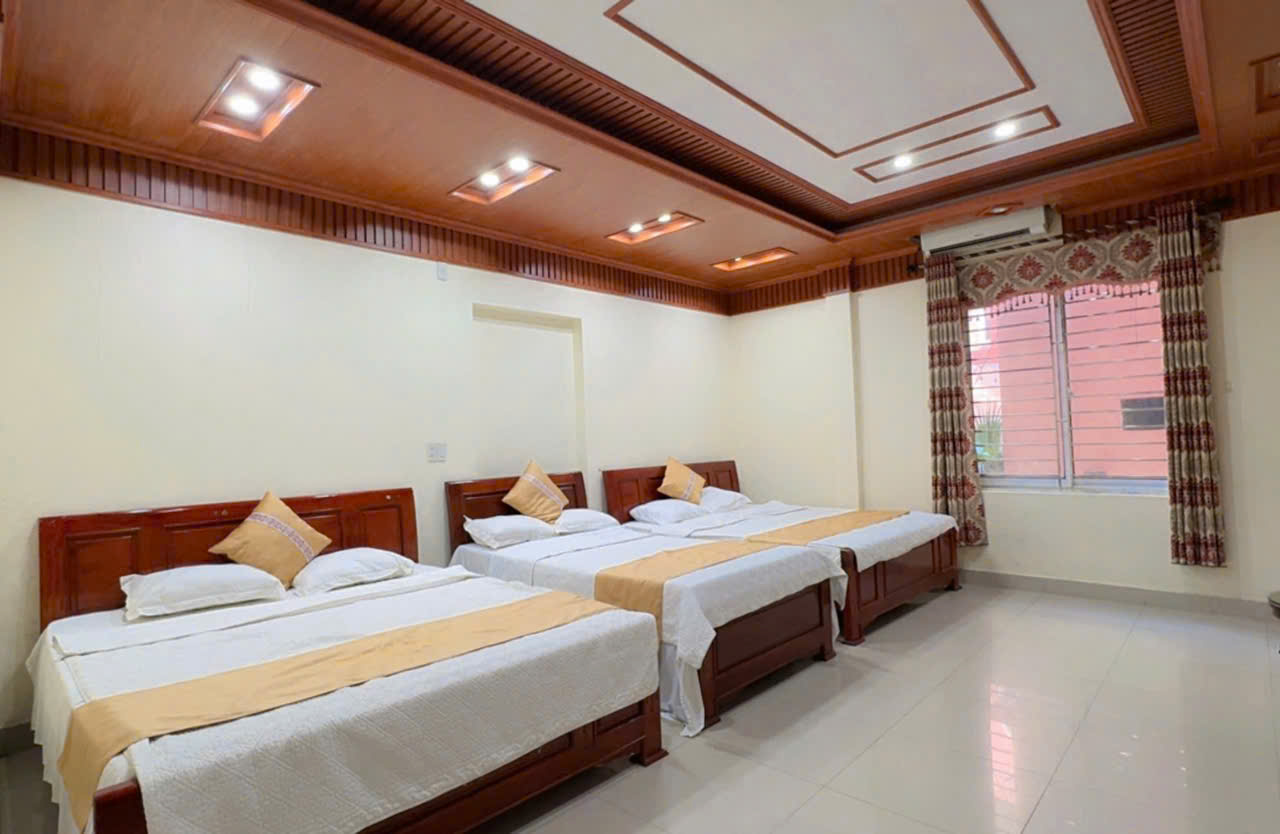 Bán khách sạn tại Thị trấn Tam Đảo, 46 tỷ VND, DT sử dụng 782m², 12,5m mặt tiền, view Quảng trường