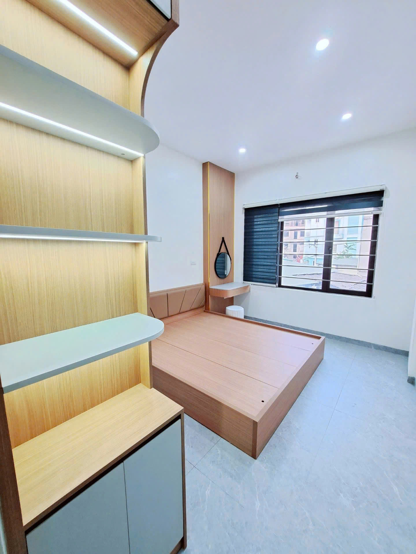 BÁN NHÀ 5 PHÒNG NGỦ TẠI THANH LÂN, HOÀNG MAI, HÀ NỘI GIÁ HƠN 7 TỶ -  Ô TÔ DỪNG TRƯỚC CỔNG-3