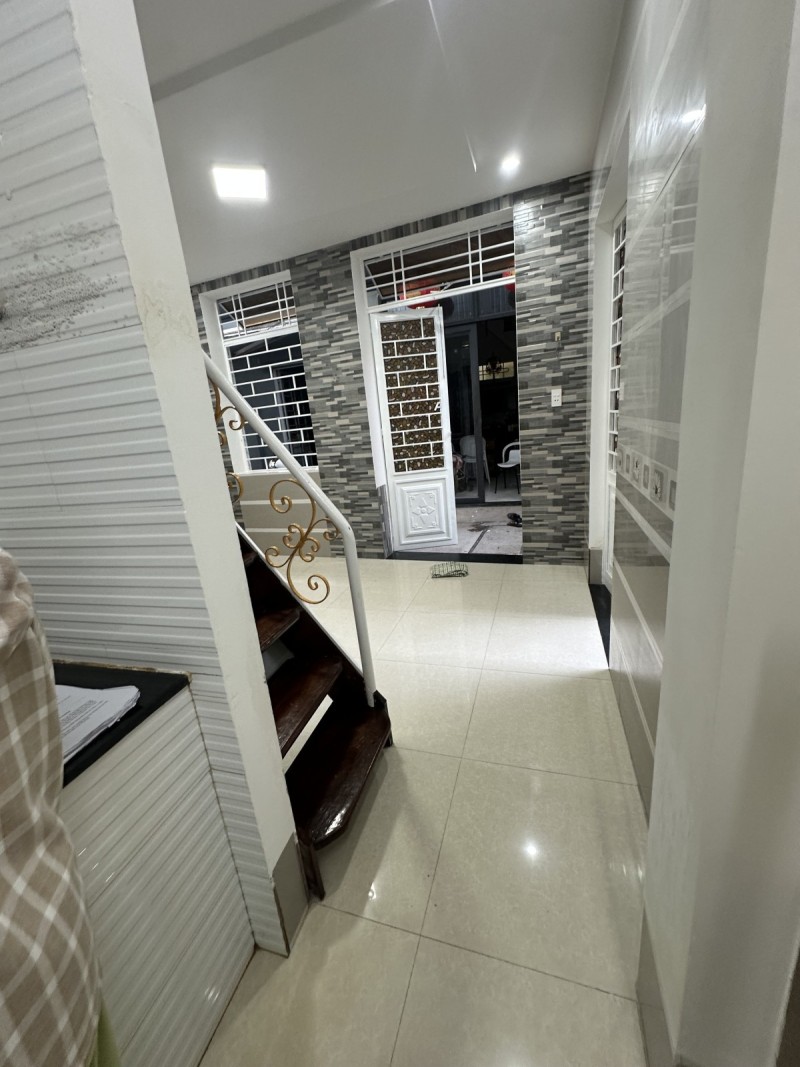 ♪ 2.4 tỷ Lô Góc kiệt gần Nguyễn Văn Linh Phan Châu Trinh, đi bộ ra Cầu Rồng, 2 tầng, thoáng mát-4
