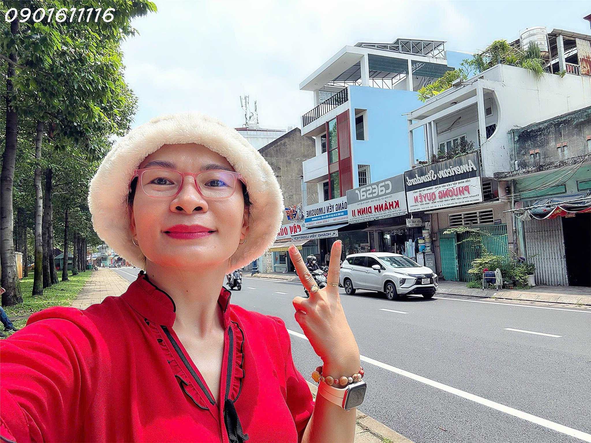 HIẾM NHÀ BÁN - BÁN NHÀ MẶT TIỀN 40M Đ. VÕ VĂN KIỆT, QUẬN 5 - 4,1M*18M* Liên hệ GIANG GIANG: 093.86.76.685