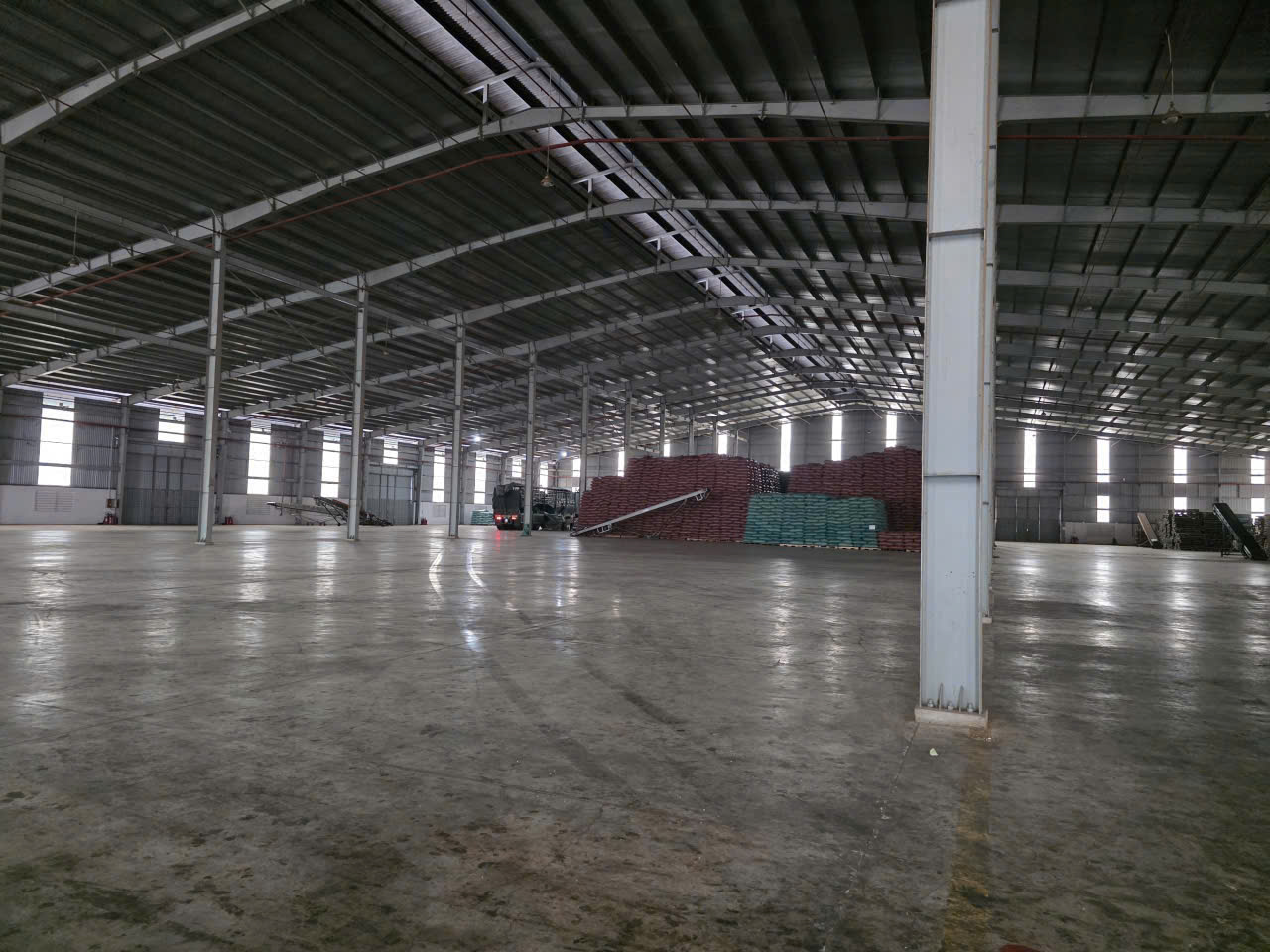 XT169 cho thuê kho chứa, lưu hàng vận hành logisitc tại ICD Long Bình, DT 5400m2-4