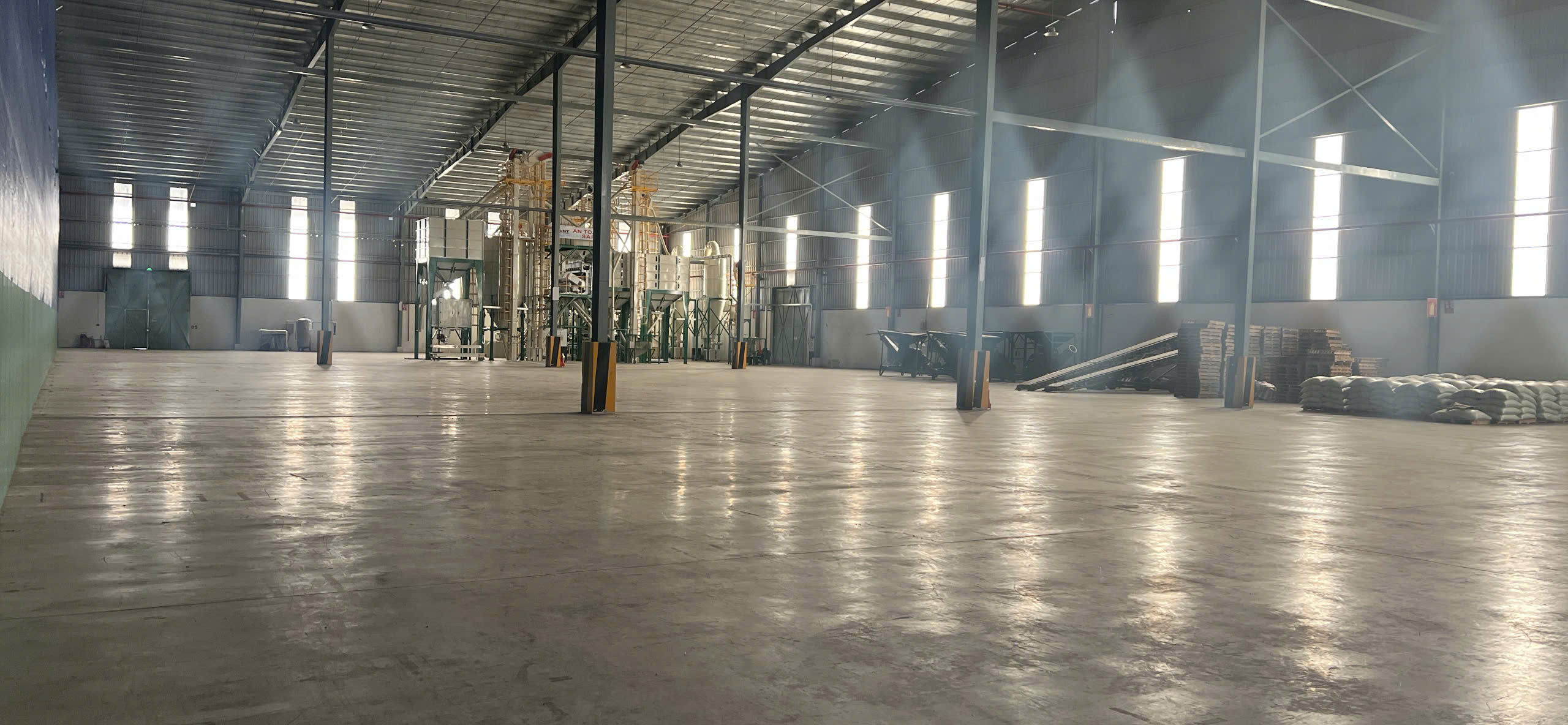 XT169 cho thuê kho chứa, lưu hàng vận hành logisitc tại ICD Long Bình, DT 5400m2