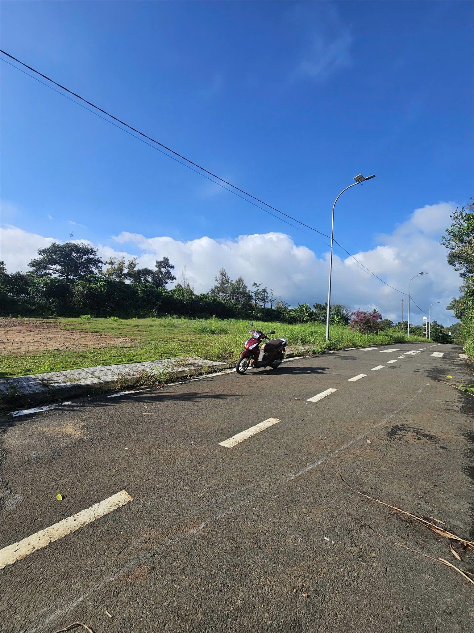 ĐẤT MẶT TIỀN ĐẸP - Giá Tốt- Chính Chủ Bán Nhanh Lô Đất Lộc Đức, Bảo Lâm 2, Lâm Đồng