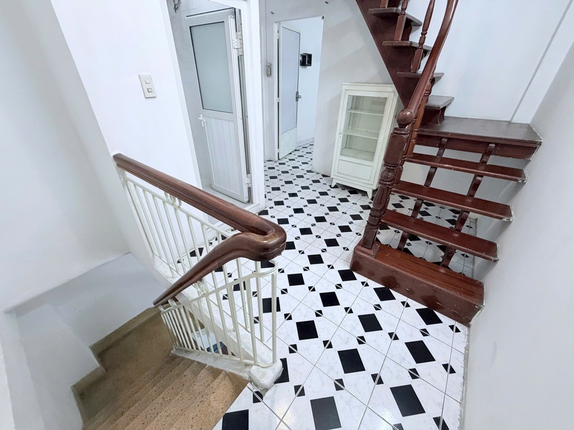 NGAY BÙI THẾ MỸ - TÂN BÌNH – 3 TẦNG KIÊN CỐ - NHÀ ĐẸP VUÔNG VỨC - 32M2 - 3 PHÒNG NGỦ - PHONG THỦY TỐT - HẺM 3 GÁC THOÁNG - GIÁ CHỈ NHỈNH 5 TỶ XÍU-4