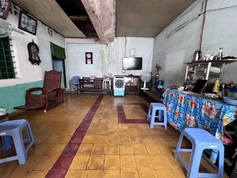 Bán nhà Mặt tiền Phan Văn Trị - ngay Chợ Gò Vấp, 8,3x30m, Cấp 4 - tiện xây, 1 đời chủ, 59,8 Tỷ