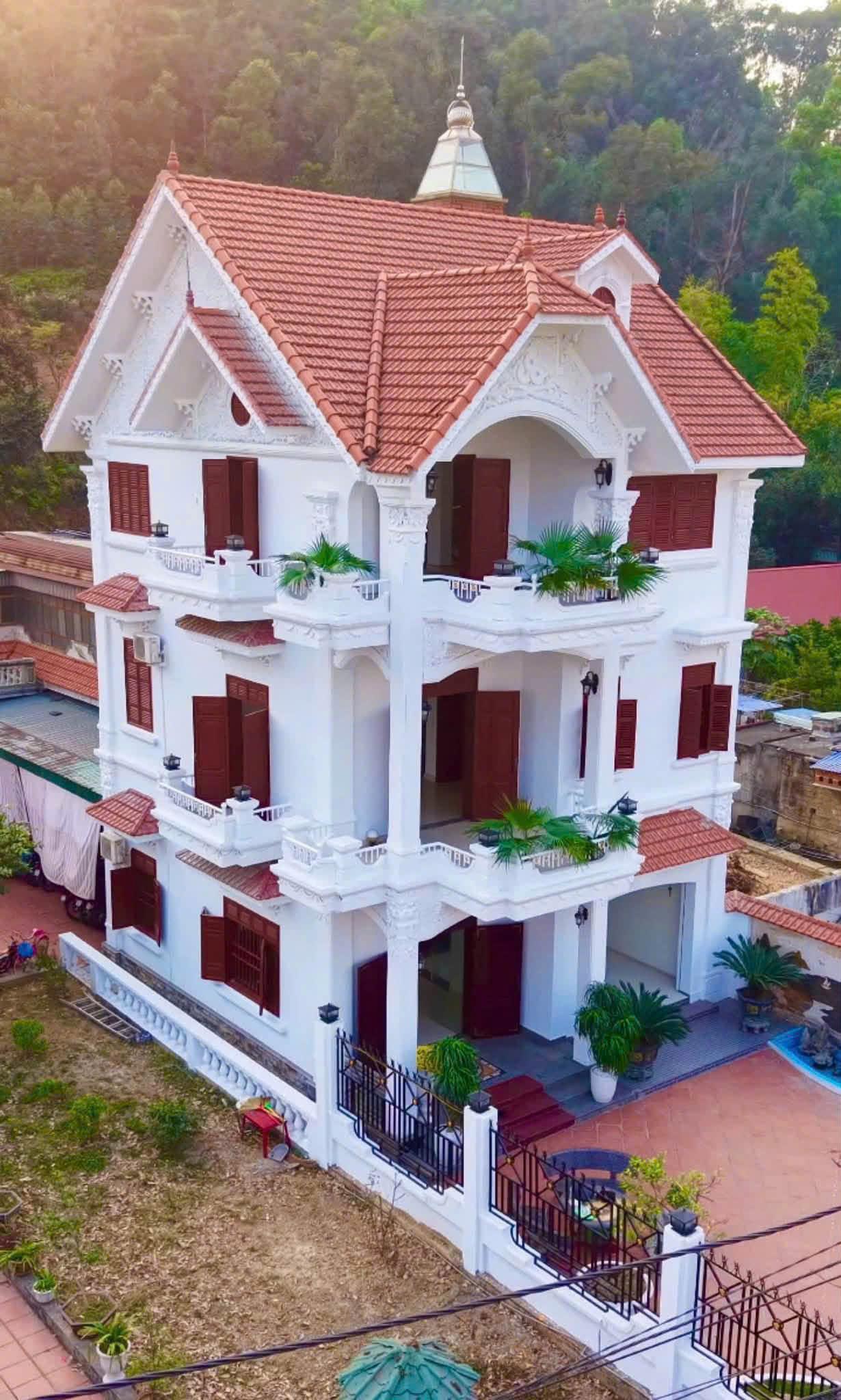 cần chuyển nhượng nhà gắn liền trên đất Thuỷ Nguyên- Hải Phòng- Khu vực đường to ô tô tải chánh nhau