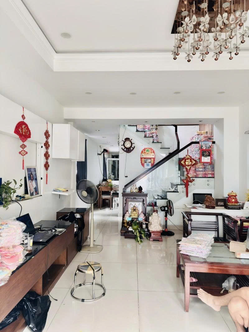 Bán nhà 2MT Hẻm 10m Nguyễn Văn Đậu - gần Phan Văn Trị, 4x23m, 4 tầng, 5PN, 18.8 tỷ.