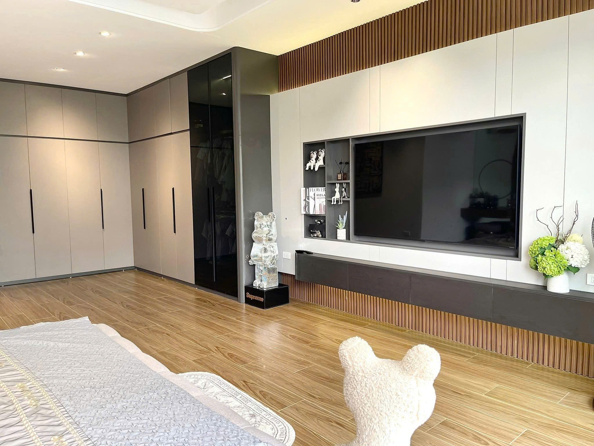 Bán nhà phố Hào Nam Cát Linh, ô tô vào nhà, 6 tầng thang máy, chỉ 32 tỷ-3