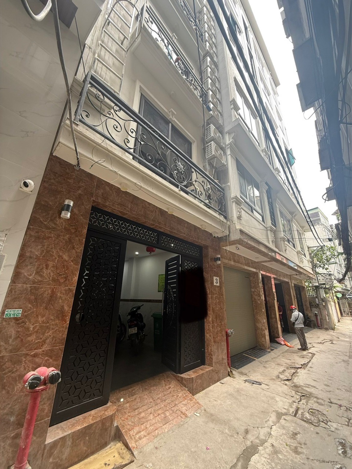thanh khoản sớm Việt Hưng 9 tỷ thang máy,60m sổ đỏ Long Biên