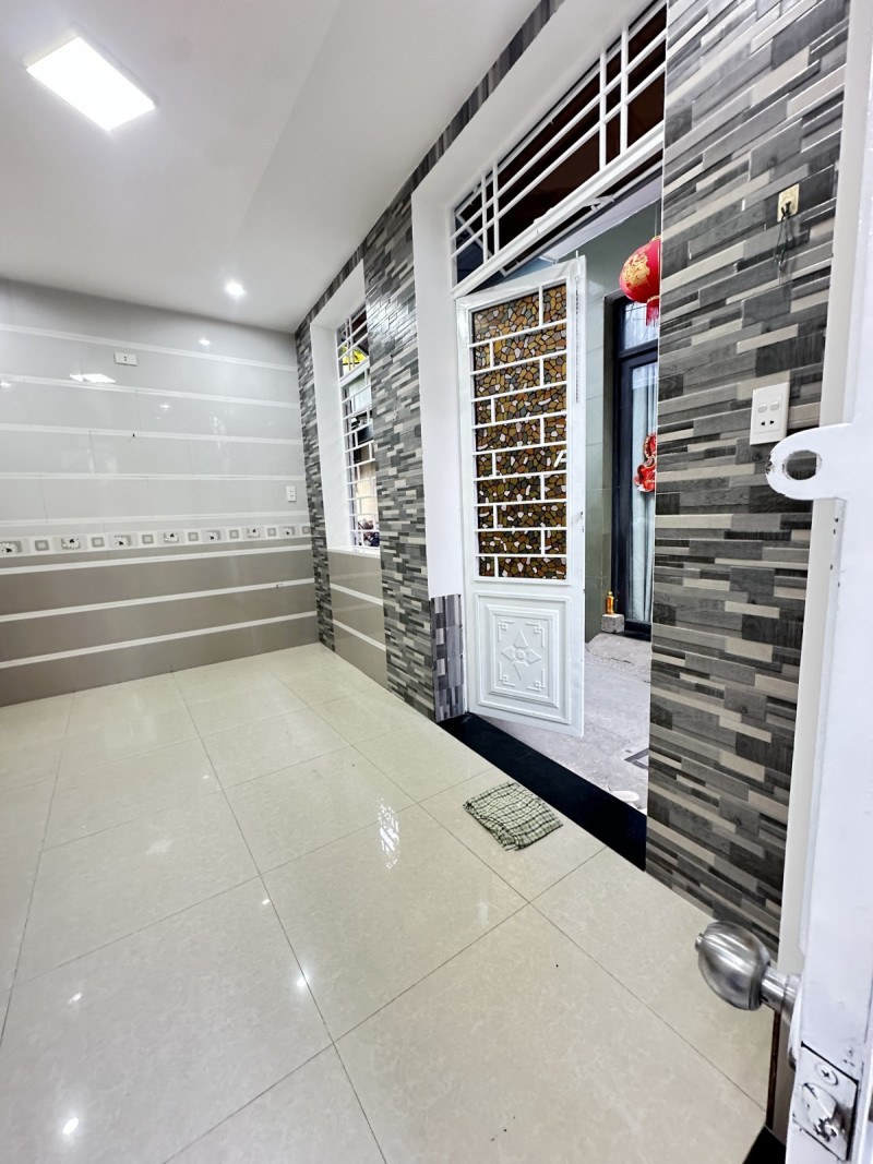 ♣ 2.4 tỷ Lô Góc kiệt gần Nguyễn Văn Linh Cầu Rồng, 2 tầng, kiên cố thoáng mát