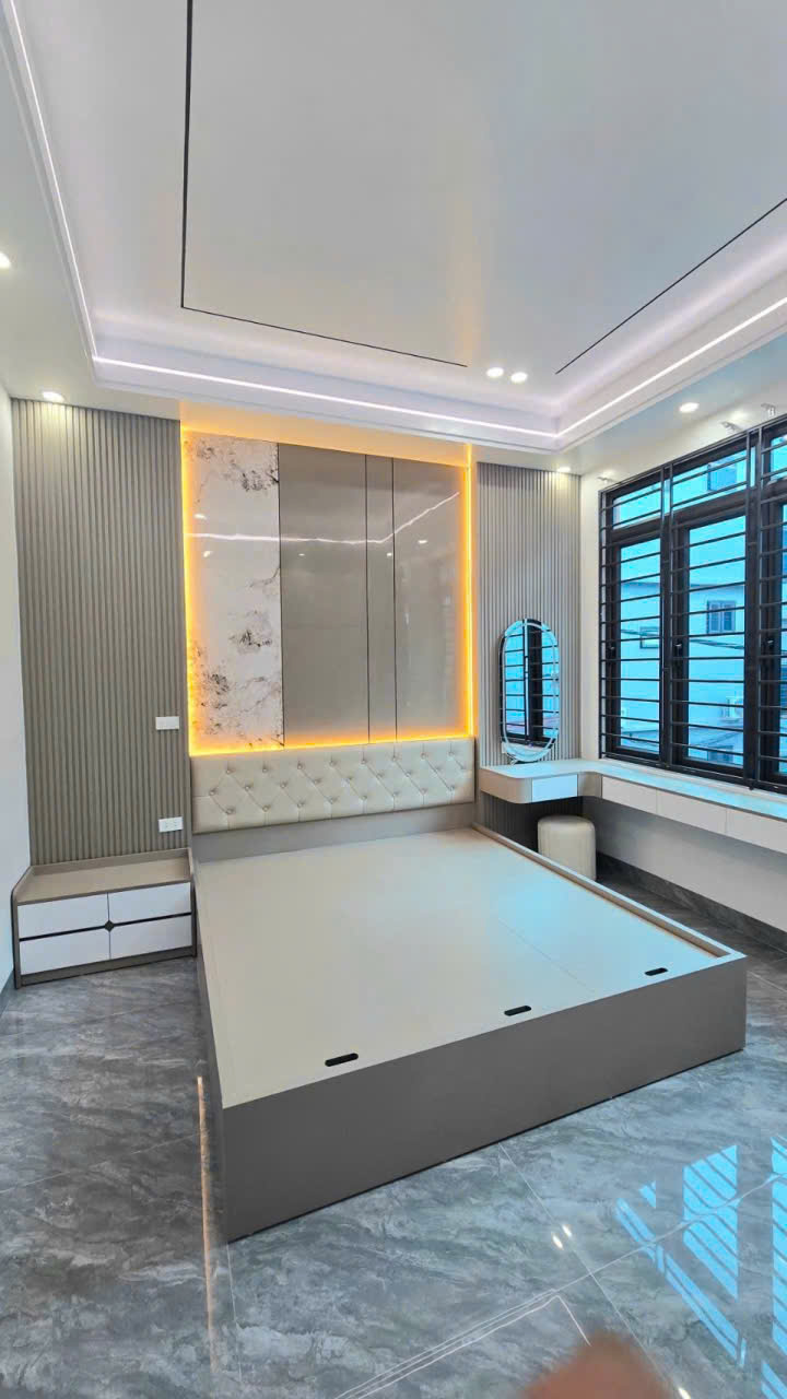 Bán nhà 4 tầng Bình Lộc ngõ thông 2 ô tô tránh, sát chợ giá 3.x tỷ