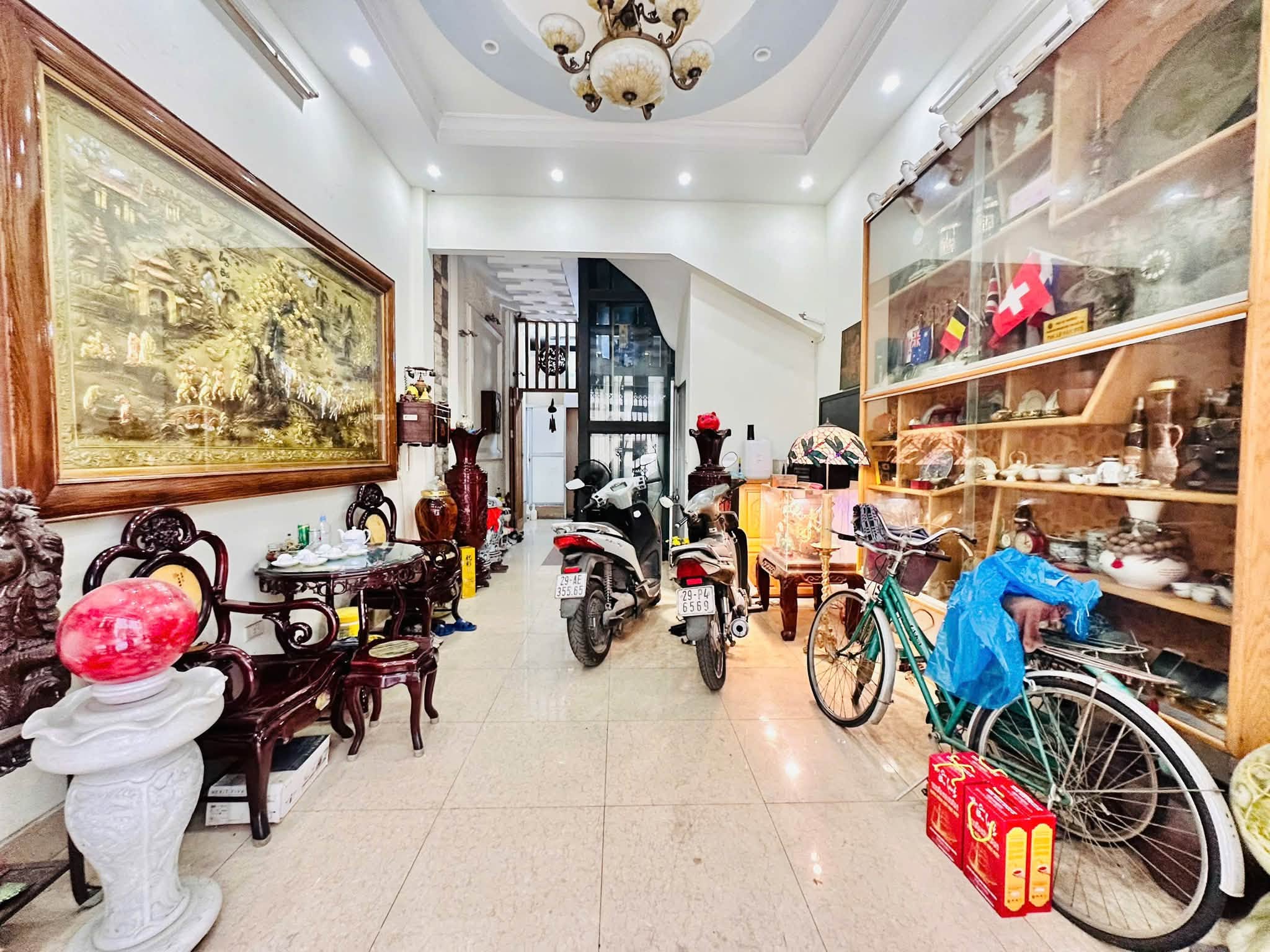 Bán nhà mặt phố Mã Mây, 85m2, 55.5 tỉ, vị trí đẹp, kinh doanh đỉnh, pháp lý chuẩn