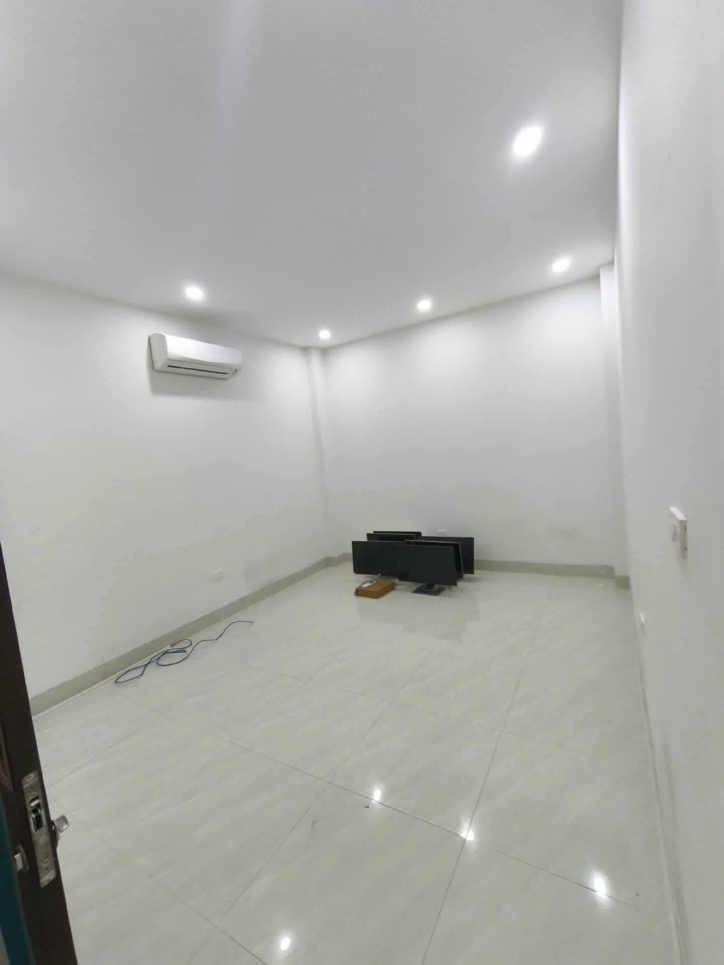 CHO THUÊ MẶT BẰNG TẦNG 2 TẠI VOV MỄ TRÌ ,  NAM TỪ LIÊM, HÀ NỘI-3